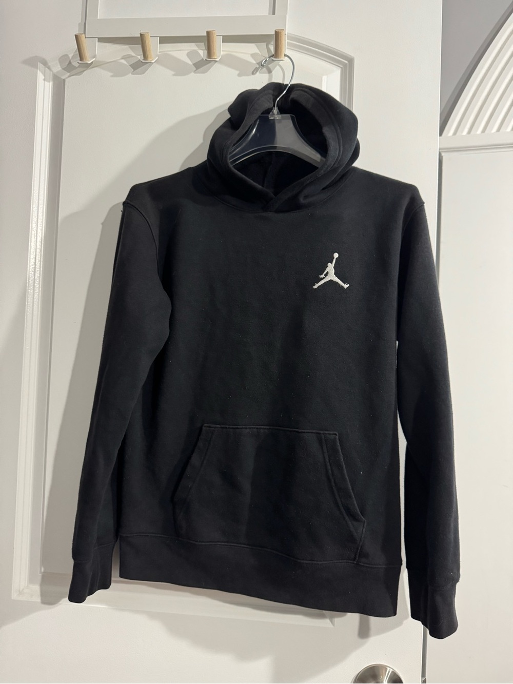 Kids Jordan Black Hoodie with White Jumpman Chest Logo size large 12-13 years